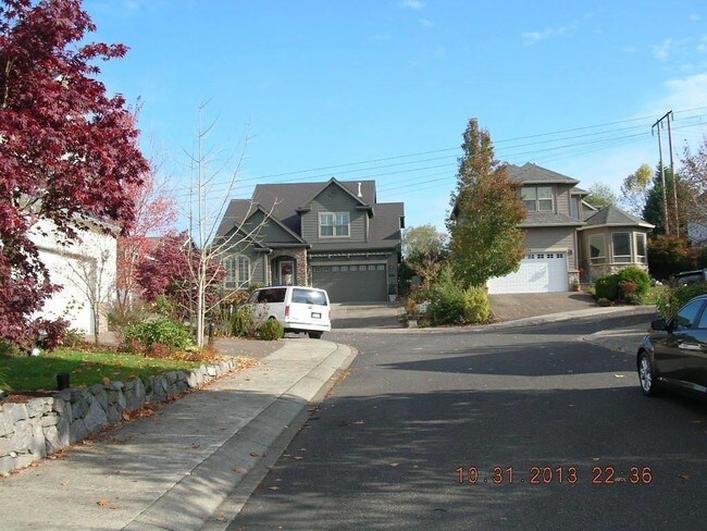 Building Photo - 14674 NW Blackthorne Ln