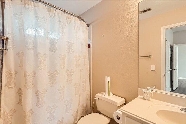 Building Photo - Stunning Home in Guard Gated Community ~ I...