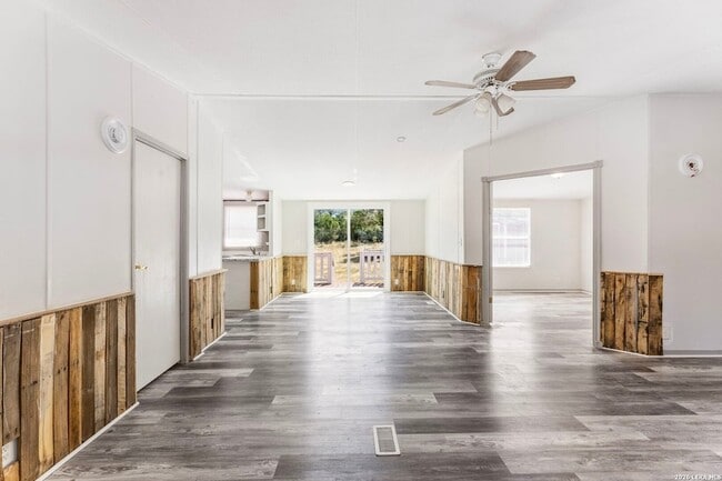 Building Photo - 1238 Qappuella Dr