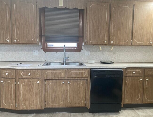 Building Photo - 43 Glenwood Ave