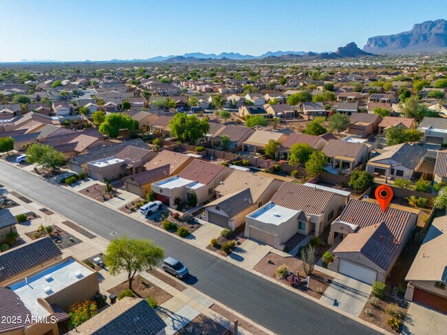 Building Photo - 10806 E Peralta Canyon Dr