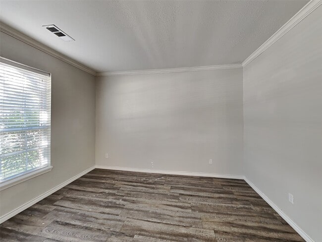 Building Photo - 17826 Camden Oaks Ln