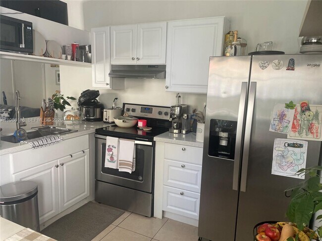 Building Photo - 21567 SW 87th Ct