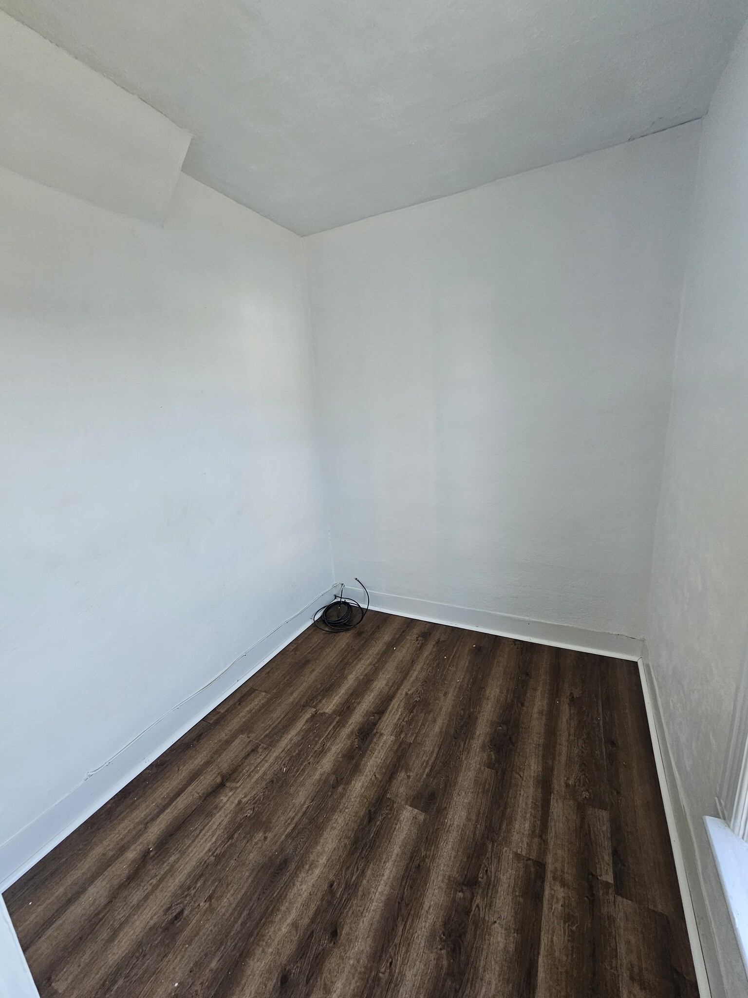 Office - 105 Laverack Ave