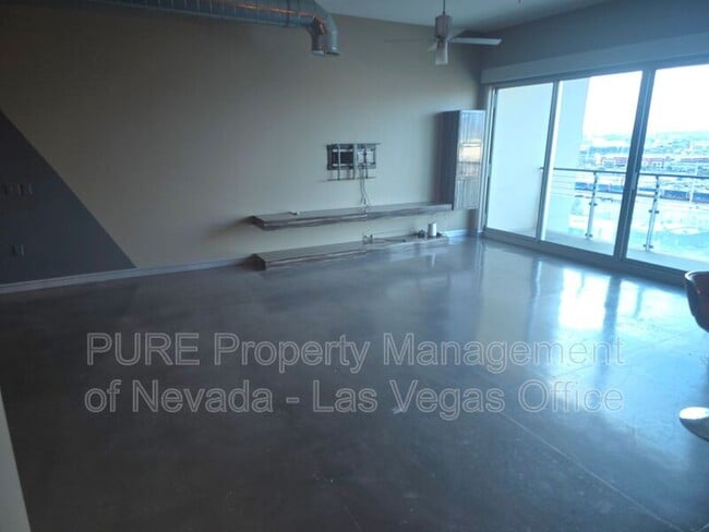 Building Photo - 200 Hoover Ave