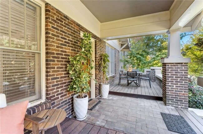 Building Photo - 901 Adair Ave NE