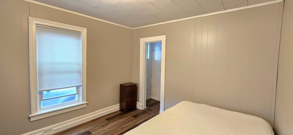 Building Photo - 17 Frank St