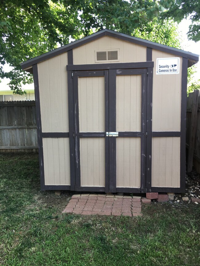 Building Photo - 5611 Northstar Ln