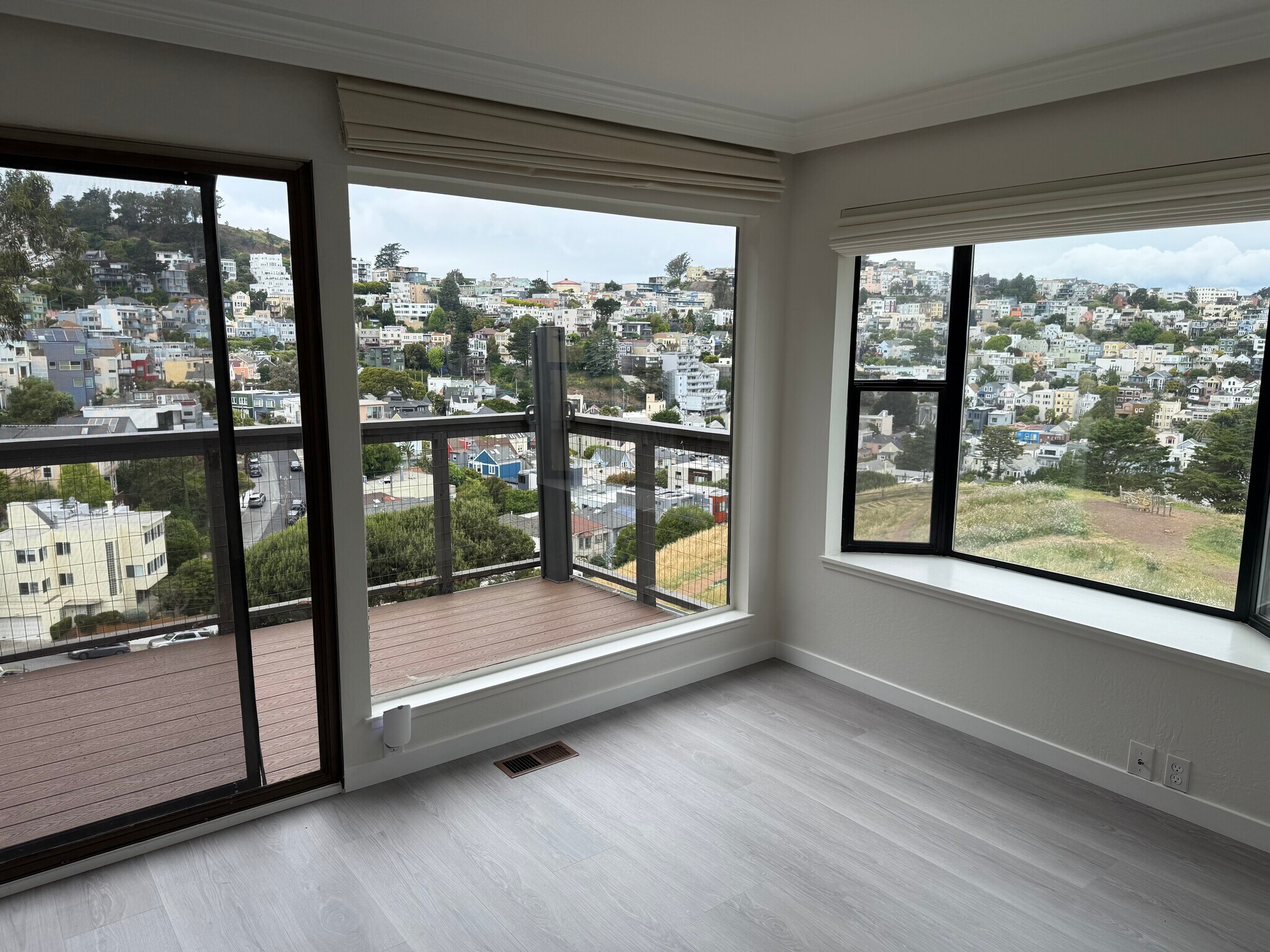 Building Photo - 47 Grand View Ter