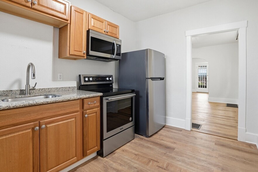 Kitchen - 1266 Mississippi Ave