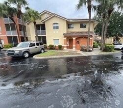 Building Photo - 6490 Aragon Way