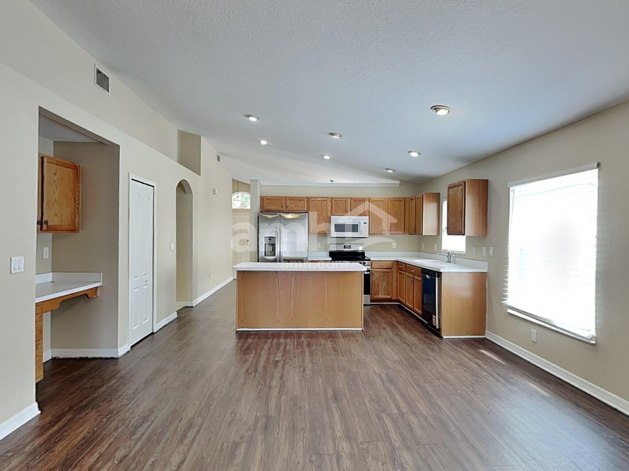 Building Photo - 1012 Cristelle Jean Dr