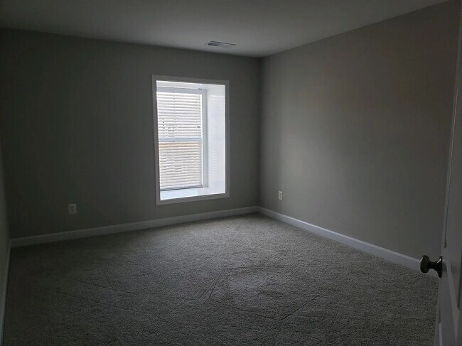 Building Photo - Elegant Preston Lake Living with Premium Amenities & Timeless Comfort