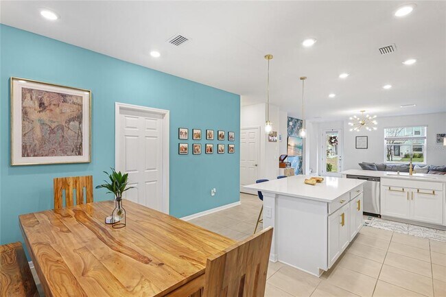 Building Photo - 1808 Fender Ln