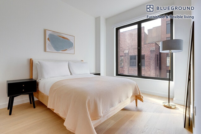 Building Photo - 244 W 29th St