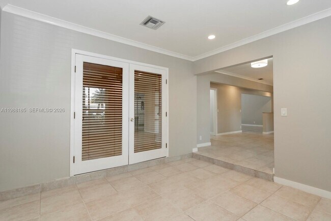 Building Photo - 2011 NE 211th St