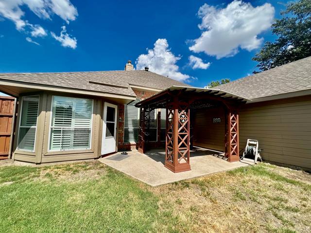 Building Photo - 9905 Ashmont Dr