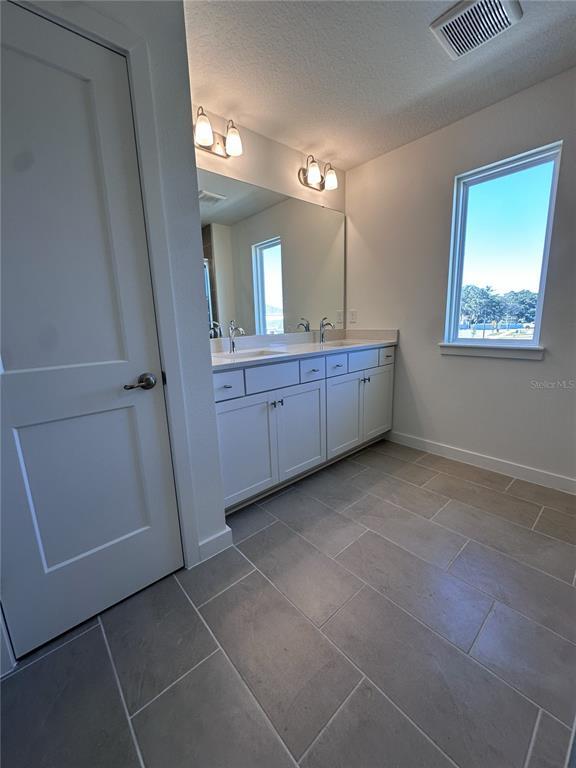 Building Photo - 2059 Iorio St