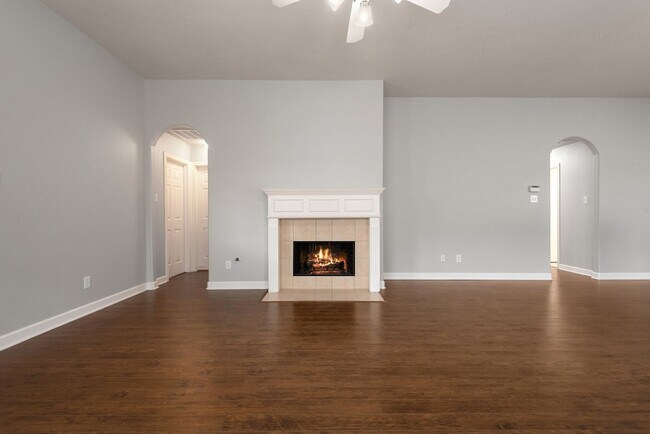 Building Photo - 26873 Armor Oaks Dr