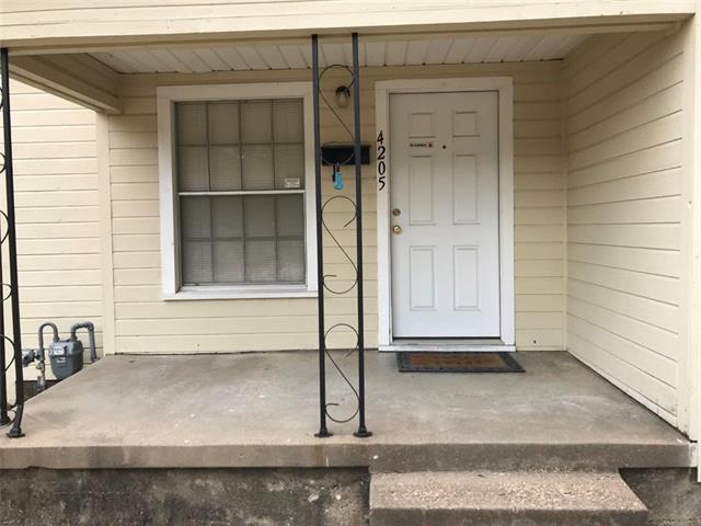 Building Photo - 4205 6th Ave