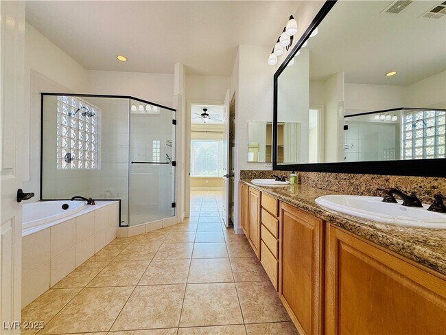 Building Photo - 7404 Eggshell Dr