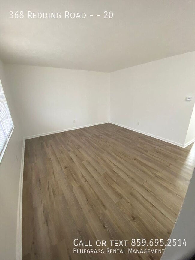 Building Photo - Newly Renovated Spacious 1 Bed in Amazing ...