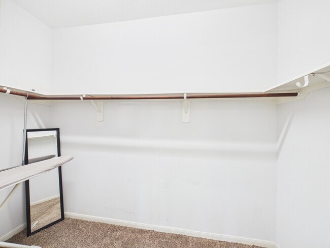 Building Photo - 9426 Russeff Field Ln
