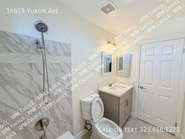 Building Photo - 16619 Yukon Ave