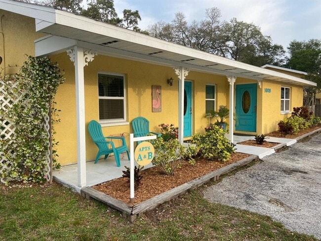 Primary Photo - 1009 Sumner Blvd