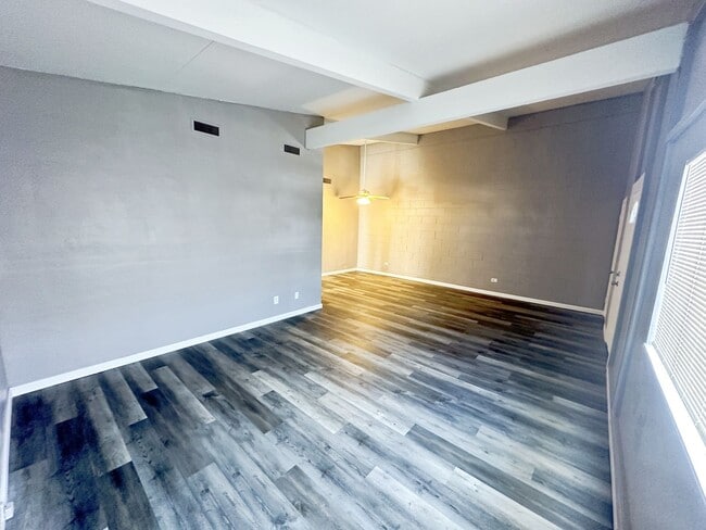 Building Photo - Remodeled 3 bedroom in Stead