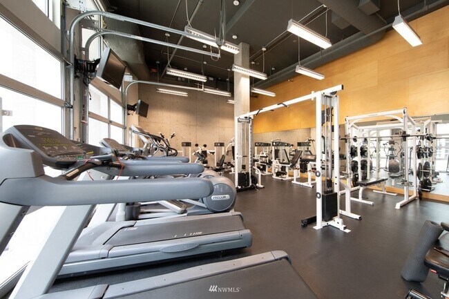 Building Photo - Capitol Hill - Braeburn open 1 Bedroom / 1...