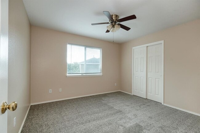 Building Photo - 116 Rio Grande Dr