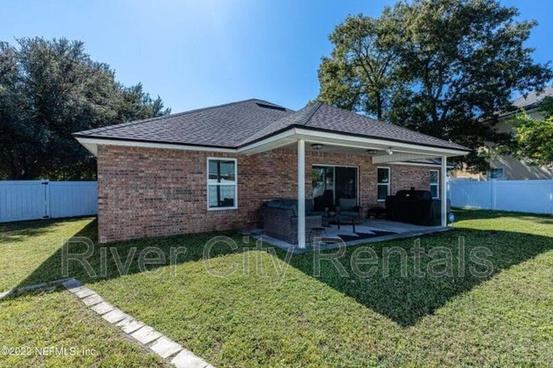 Building Photo - 2848 Pebblewood Ln