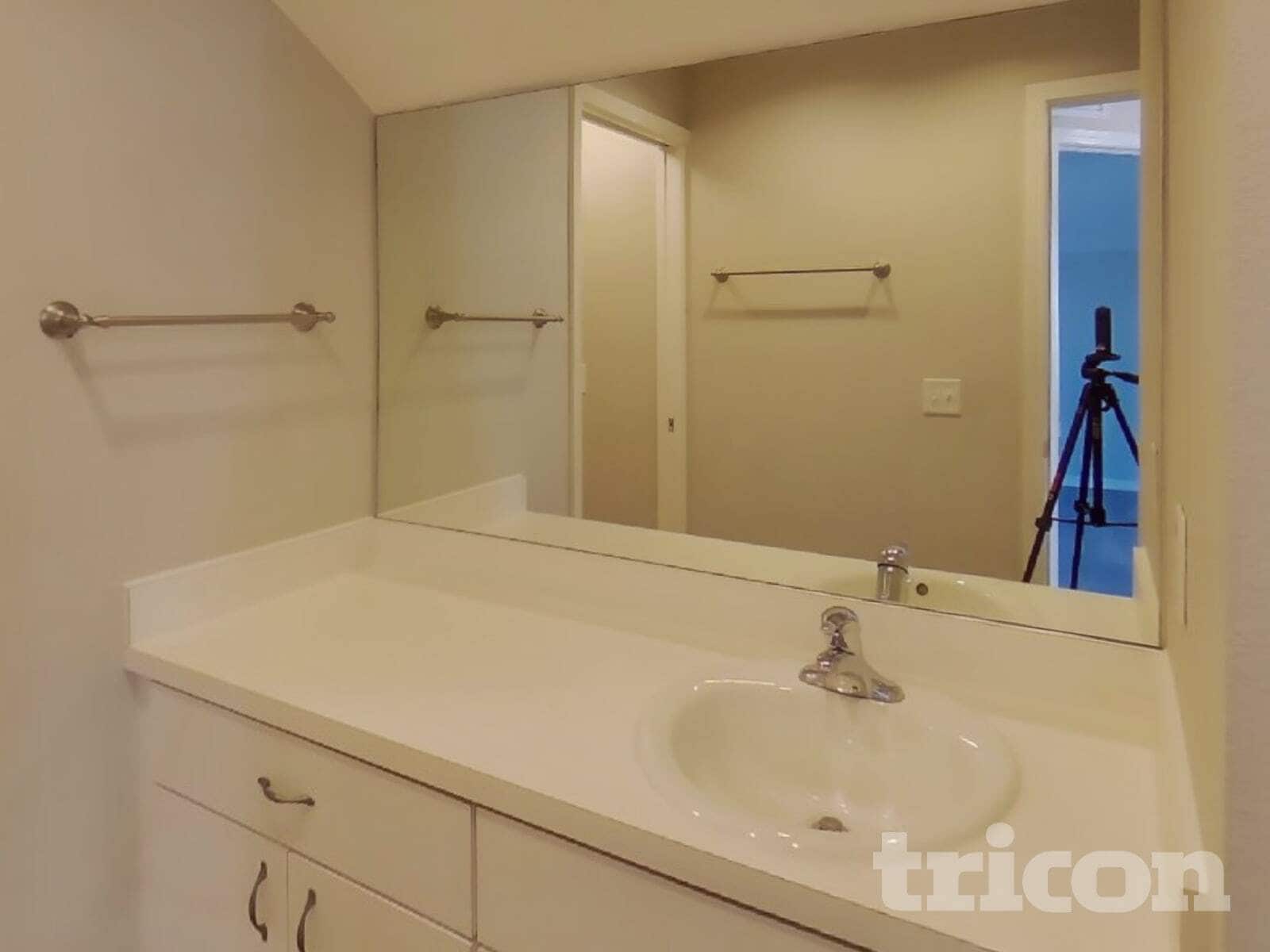 Building Photo - 3919 Day Bridge Pl