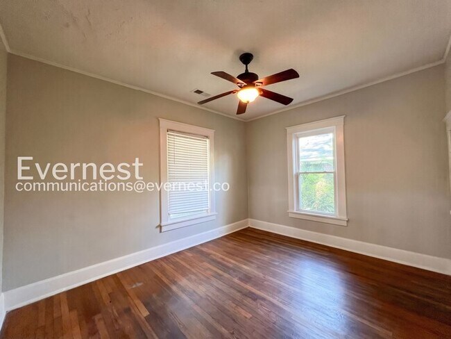 Building Photo - 1489 Faxon Ave