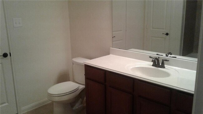 Building Photo - 1616 Treeta Trail