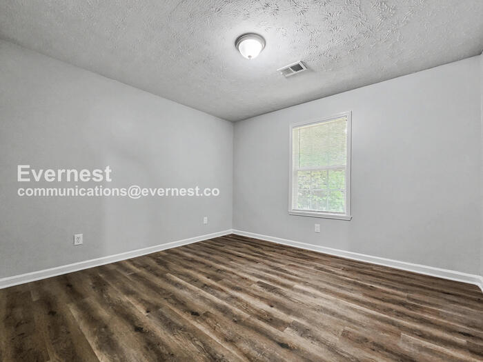 Building Photo - 234 Elm Pl