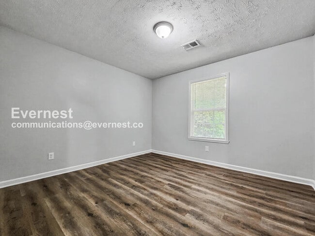 Building Photo - 234 Elm Pl