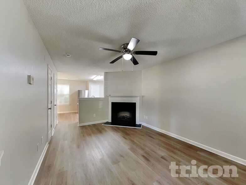 Building Photo - 3598 Brookstone Way