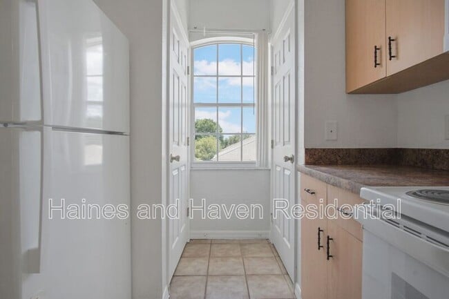 Building Photo - 12201 Indian Creek Dr