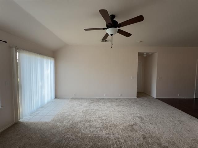 Building Photo - 3003 Elderberry Dr