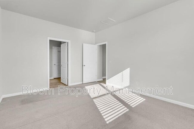 Building Photo - 507 Sybilwood Ln