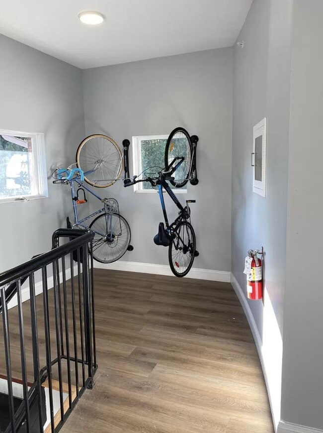 Building Photo - 391 Springfield Ave