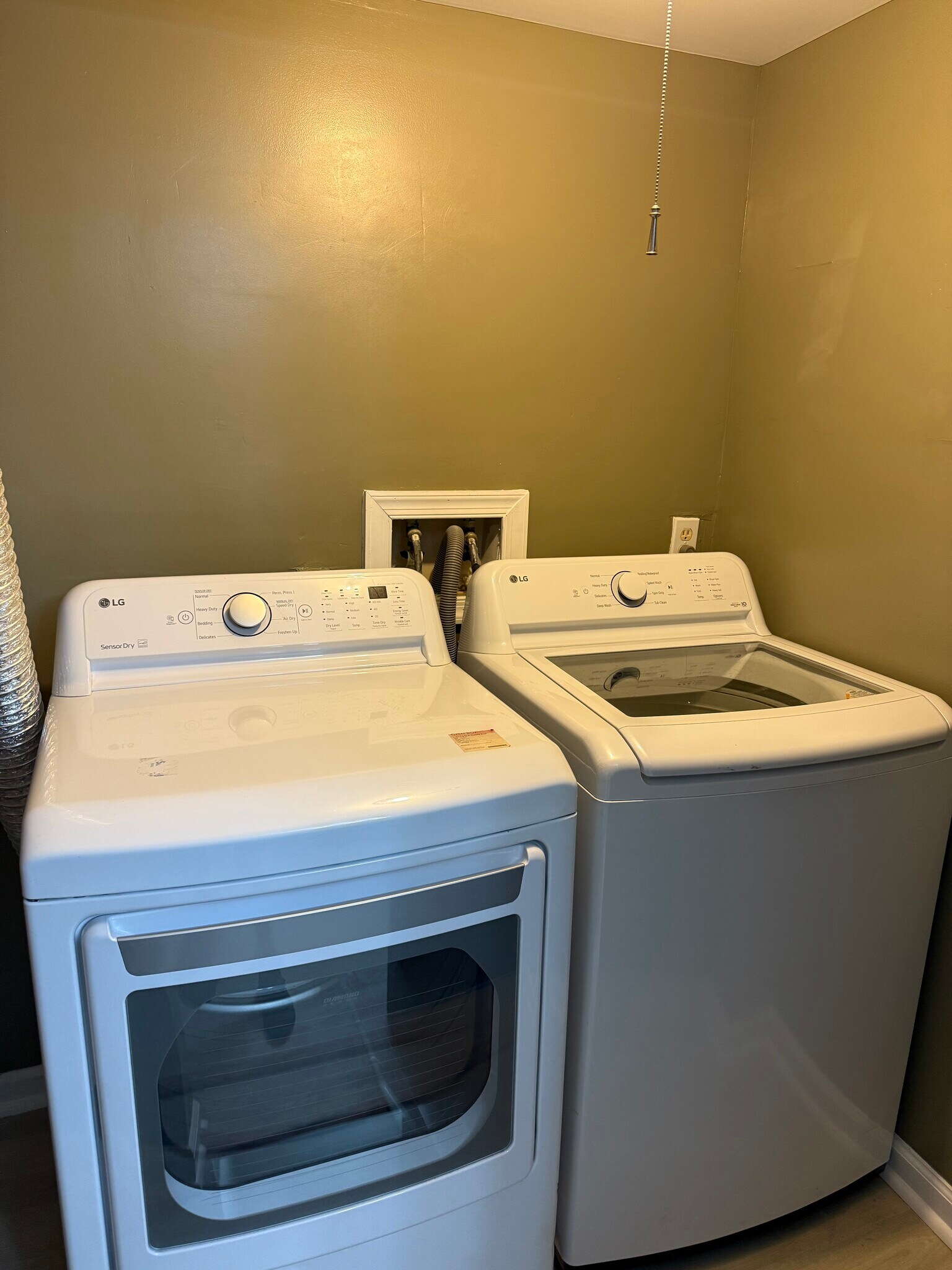New washer and dryer - 114 Fort Evans Rd NE