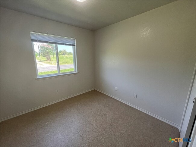 Building Photo - 503 E Union Ave