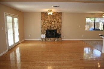 Building Photo - 2109 Westminster Dr