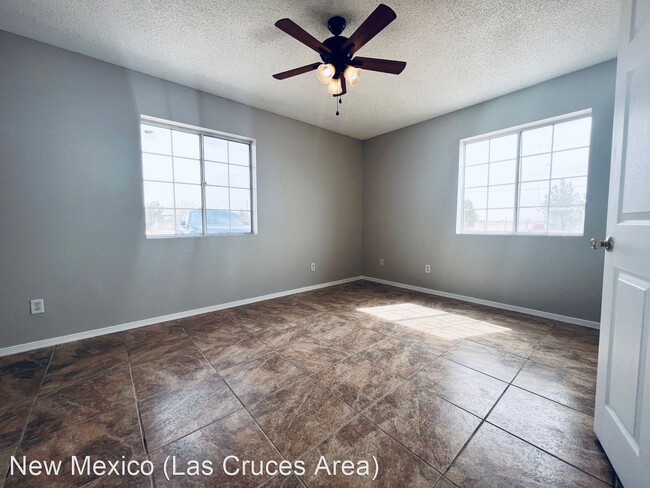 Building Photo - 2 br, 1 bath House - 917 Mesilla Dr.
