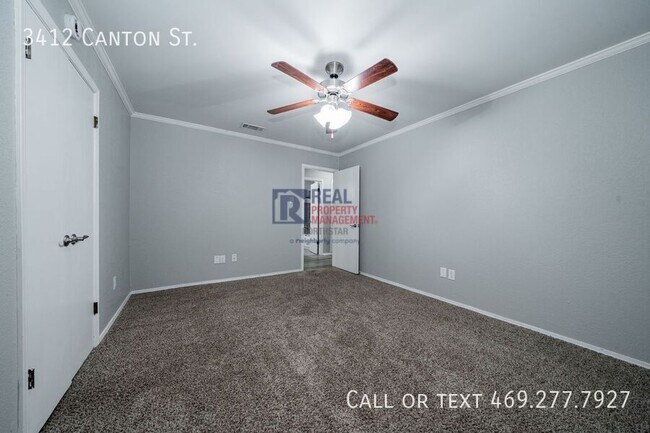 Building Photo - 3412 Canton St