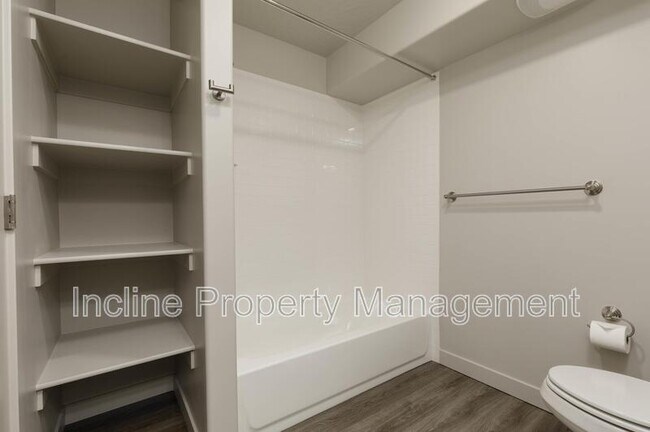 Building Photo - 6159 Winding Wy