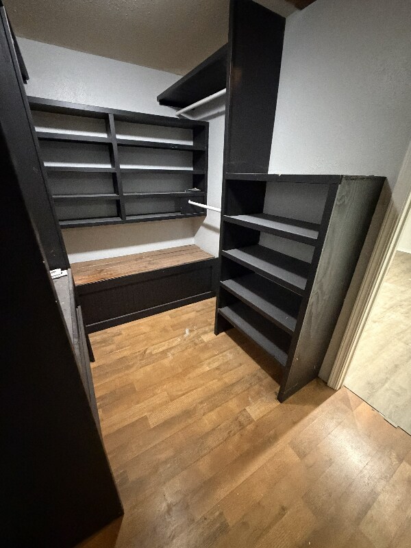 Building Photo - 2407 Duportail St